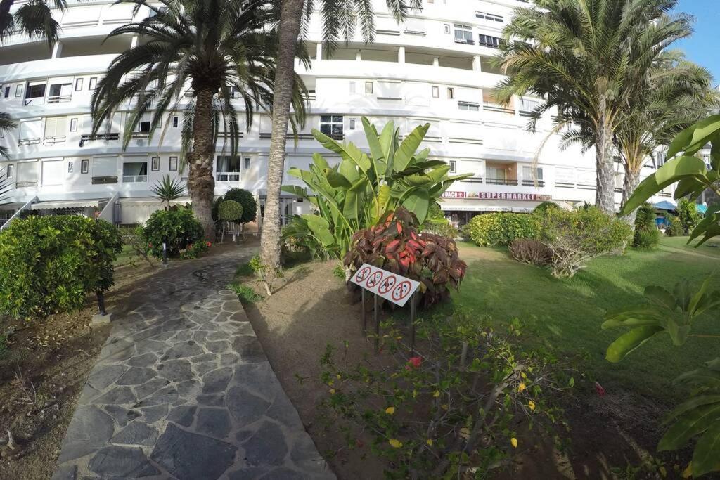 Studio Apartment La Lajilla Located At Beachfront Arguineguin Exteriör bild